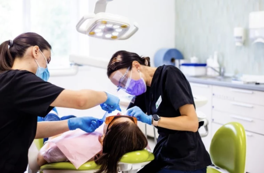 Детям двух районов страны будут оказаны бесплатные стоматологические услуги